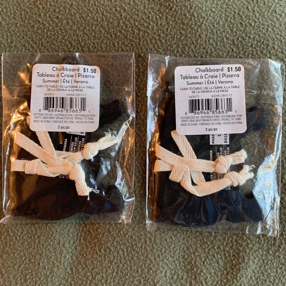 NWT Chalk board pigs (4 sets of 2). Chalkboard Labels (2 sets of 18).